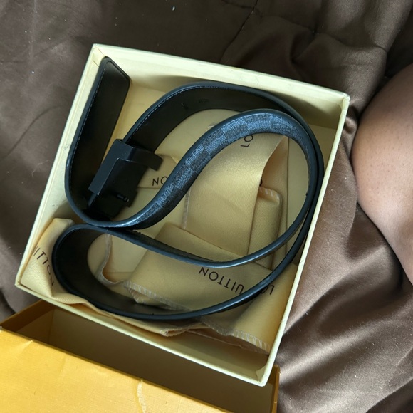 Gucci Belt ; Worn a Few Times ; Can No Longer Fit It - Picture 4 of 4